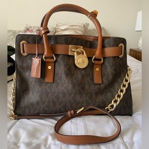 GORGEOUS Michael Kors Bag